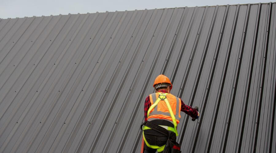 Professional metal roof installation services in Kingsburg, CA